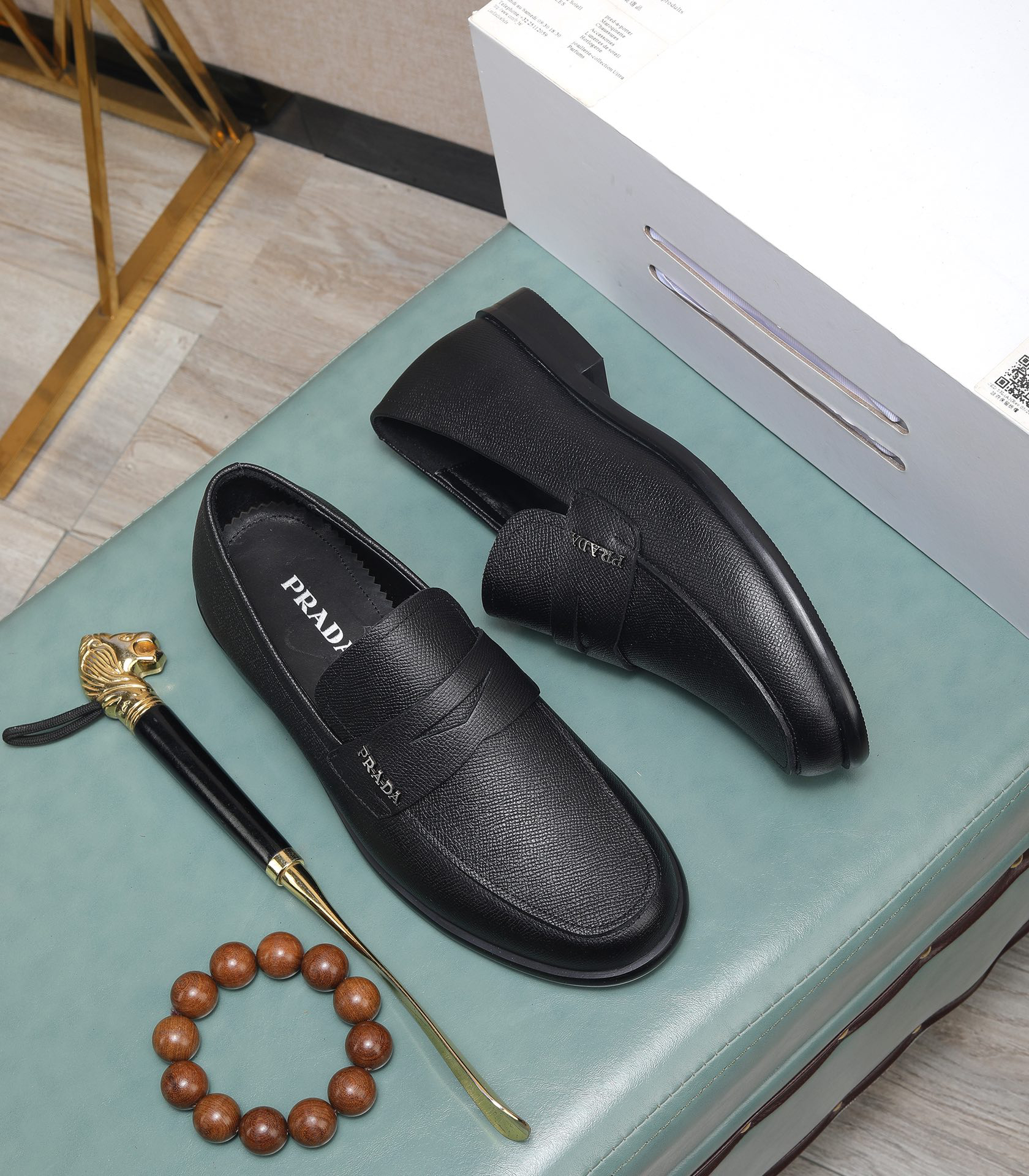 Prada men's leather shoes-29