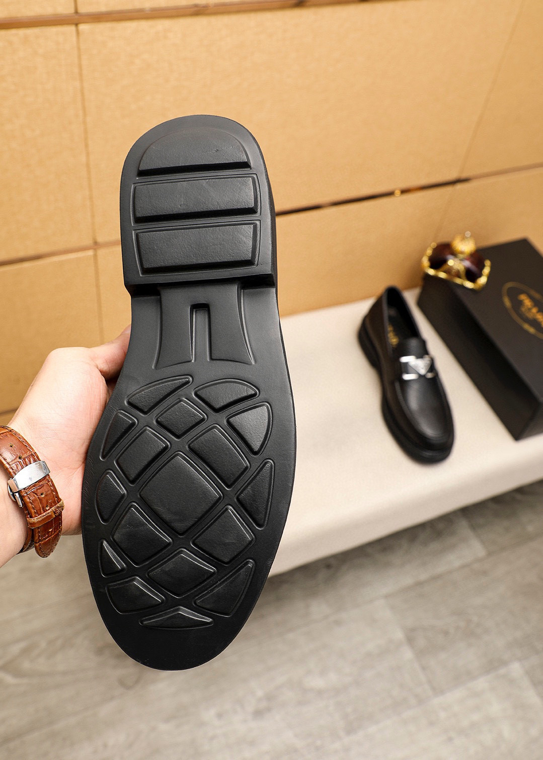 Prada men's leather shoes-33