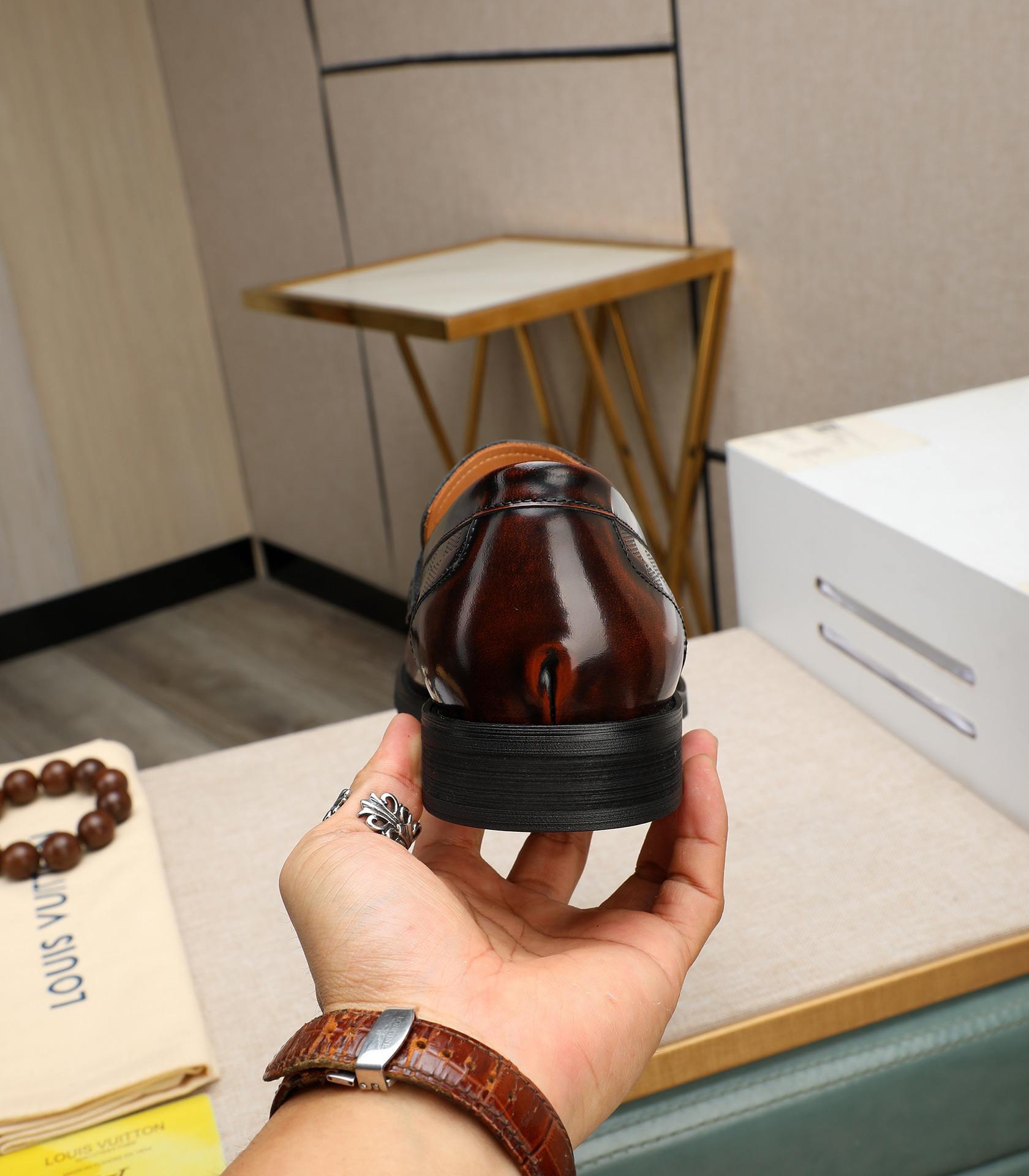 LV men's leather shoes-3