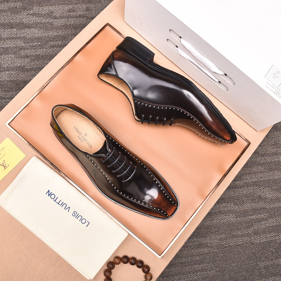 LV men's leather shoes-32