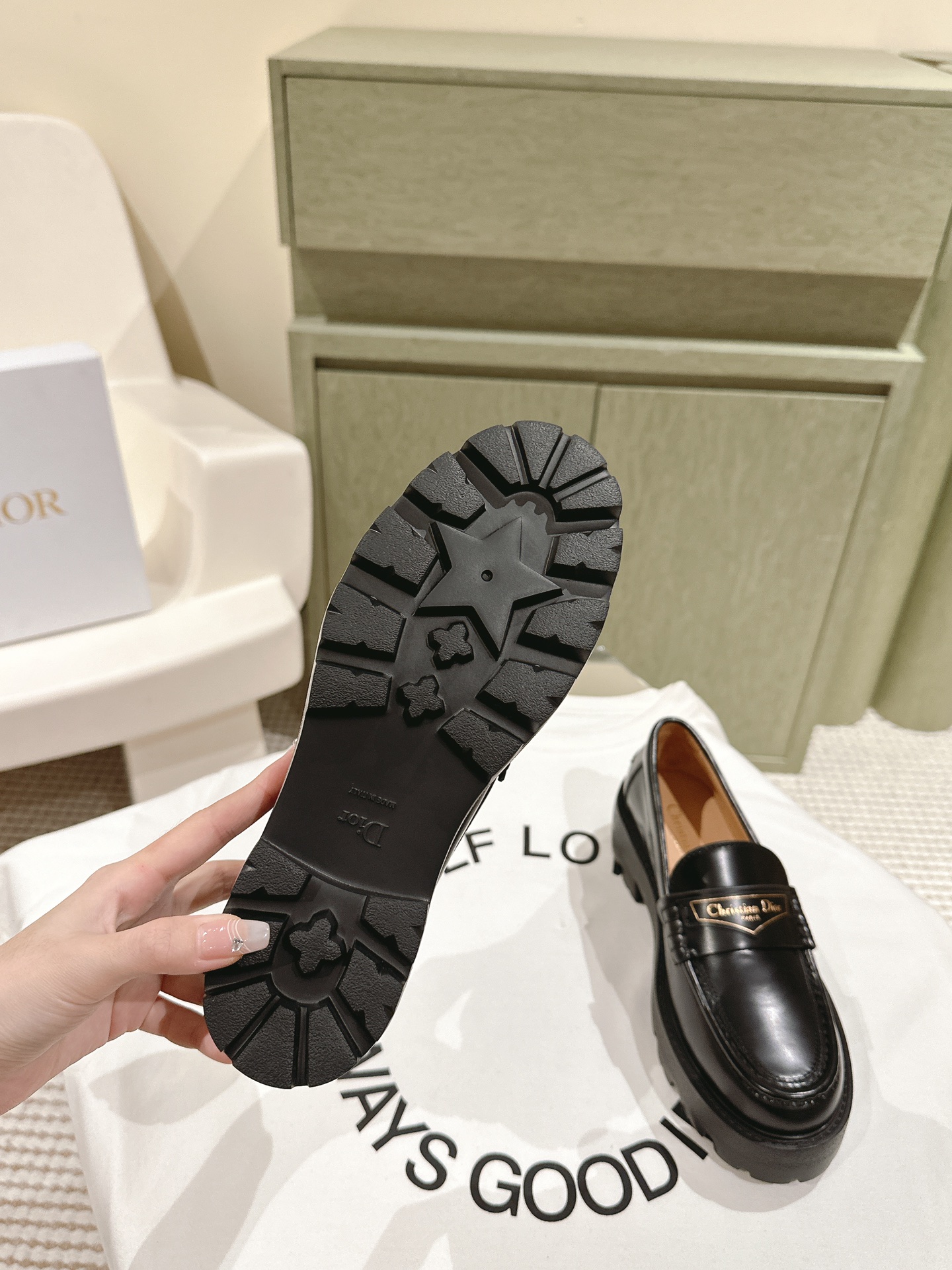 Dior women's leather shoes-5
