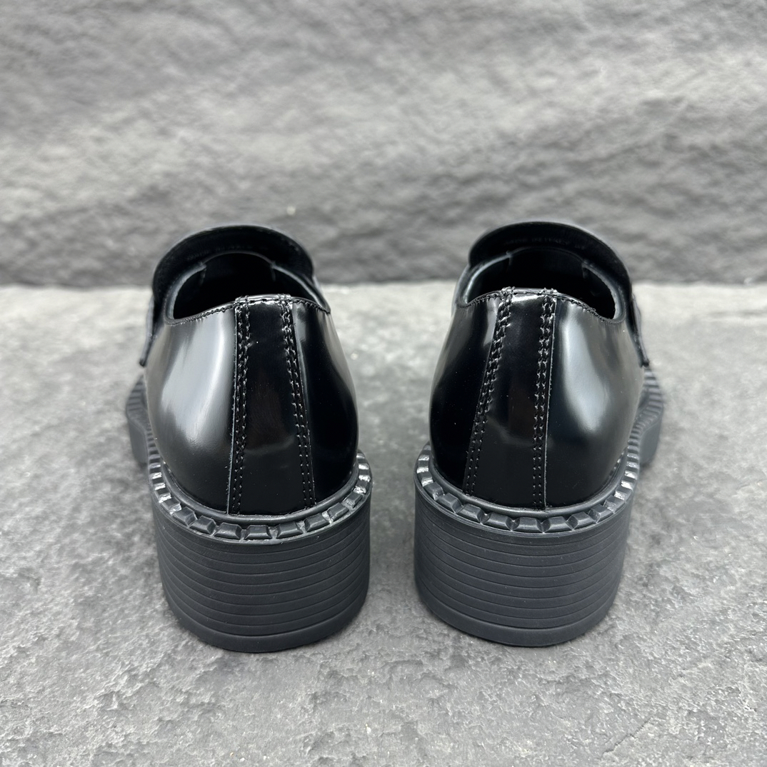 Prada men's leather shoes-69