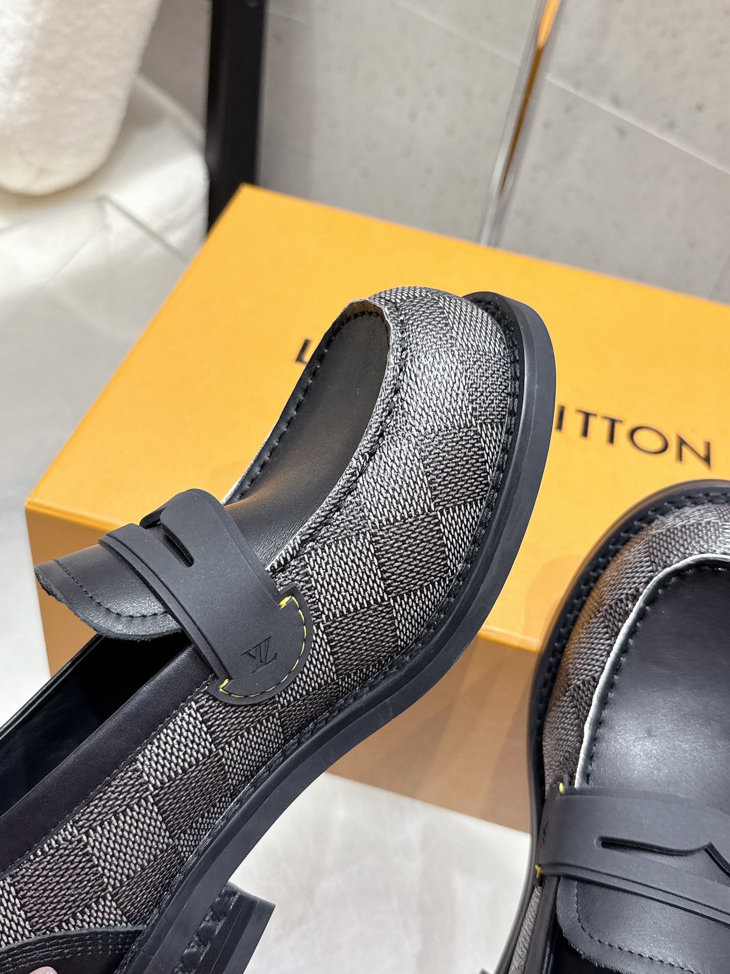 LV women's leather shoes-45