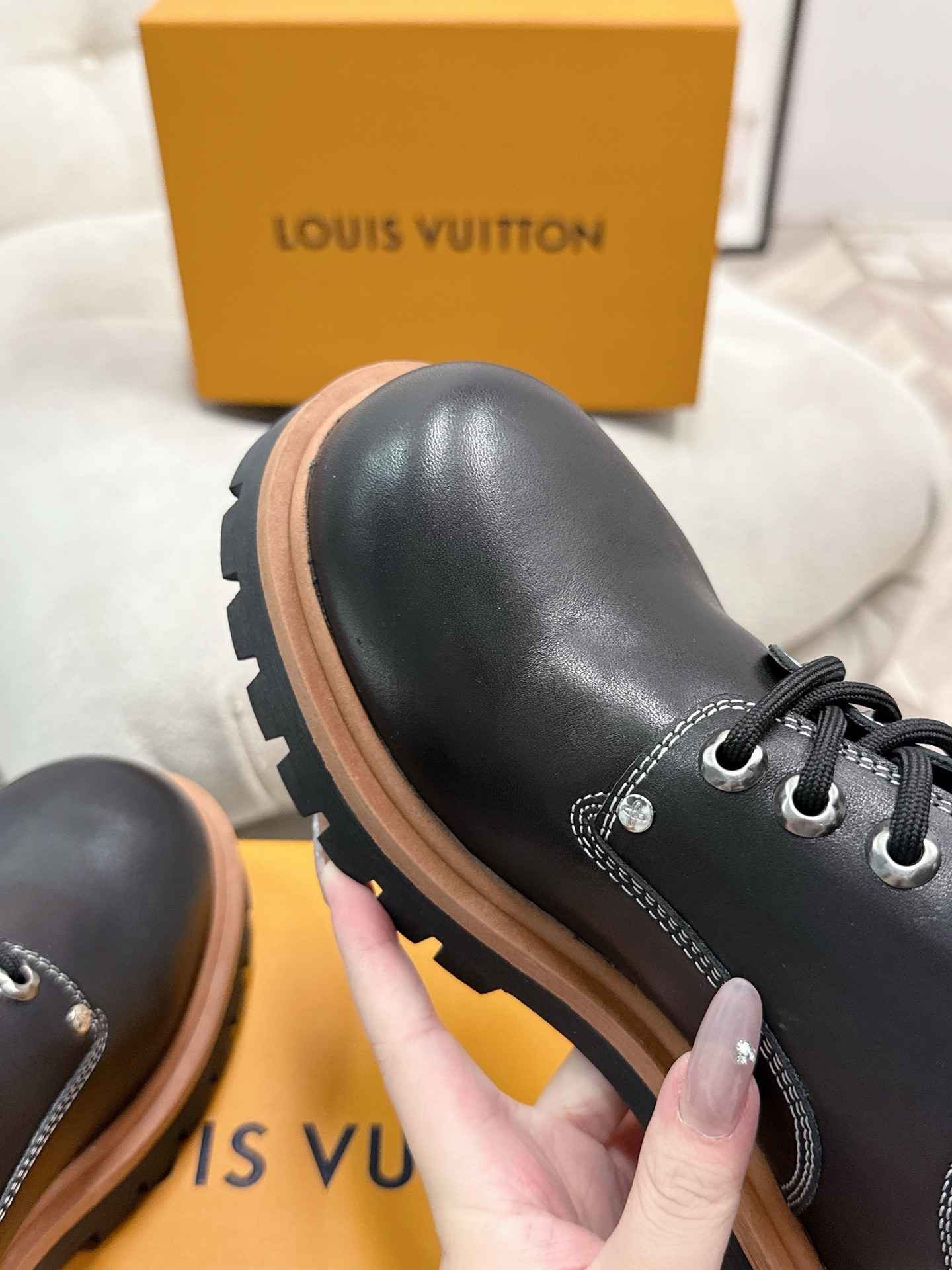 LV women's leather shoes-48