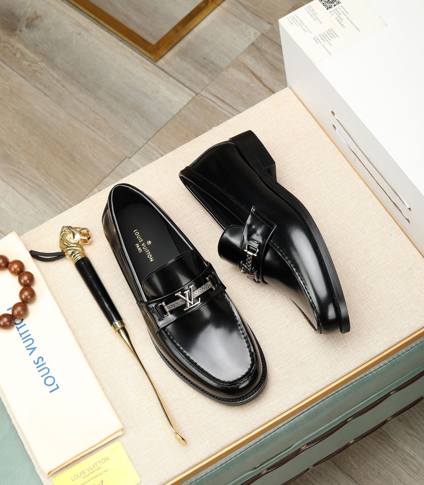 LV men's leather shoes-49