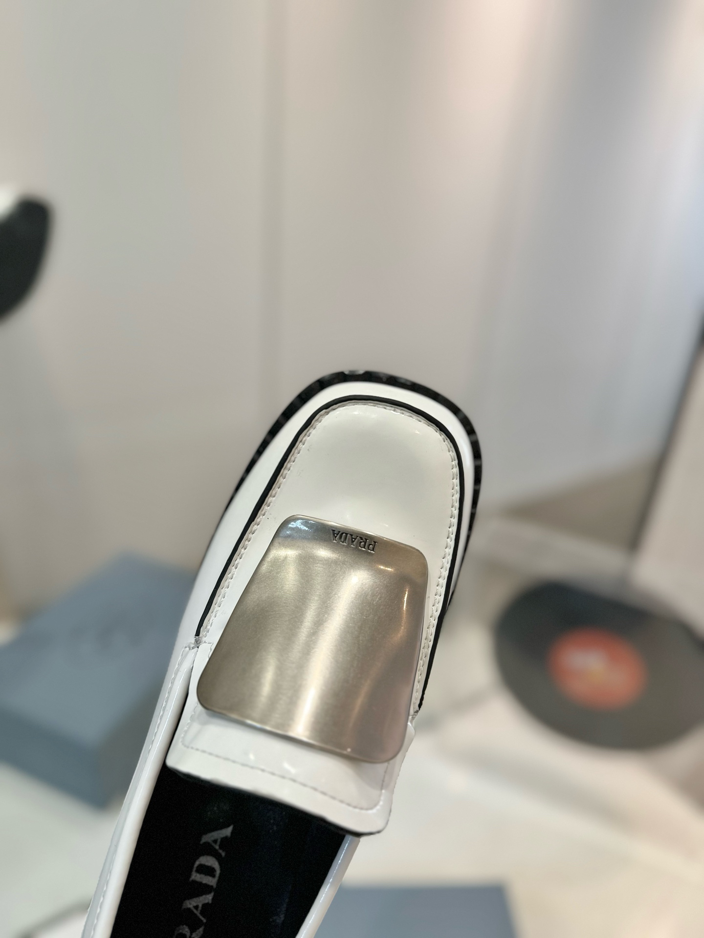 Prada women's leather shoes-18