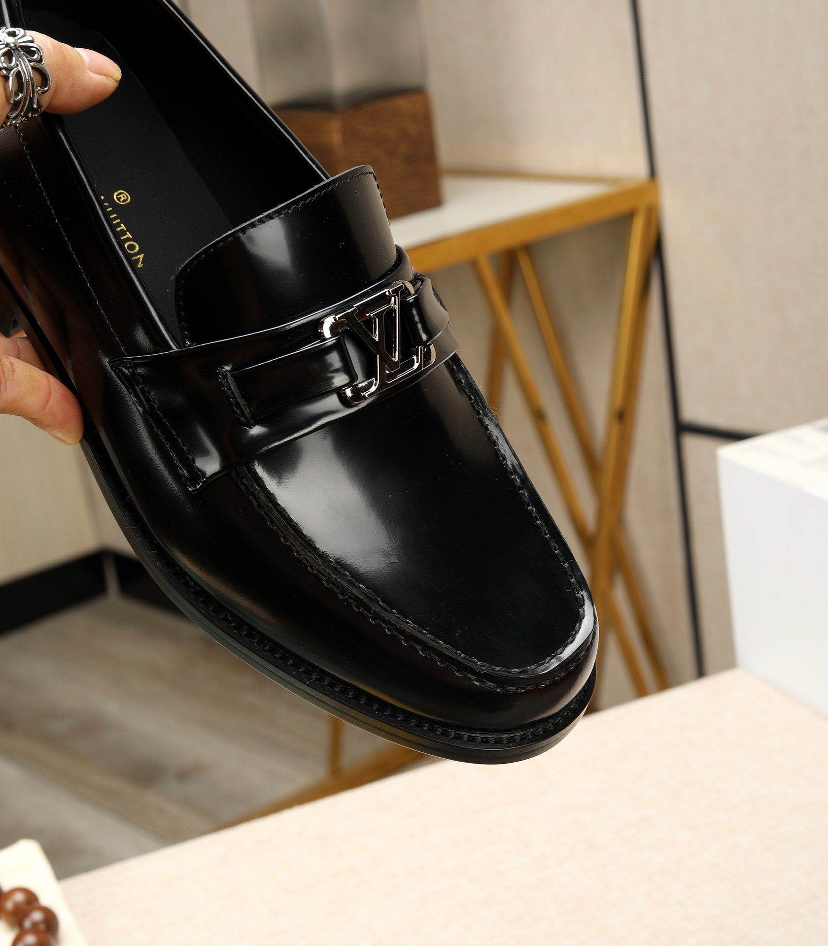 LV men's leather shoes-50