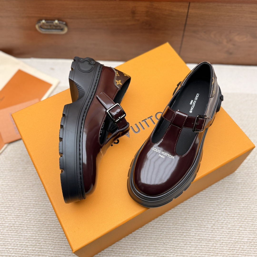 LV women's leather shoes-9