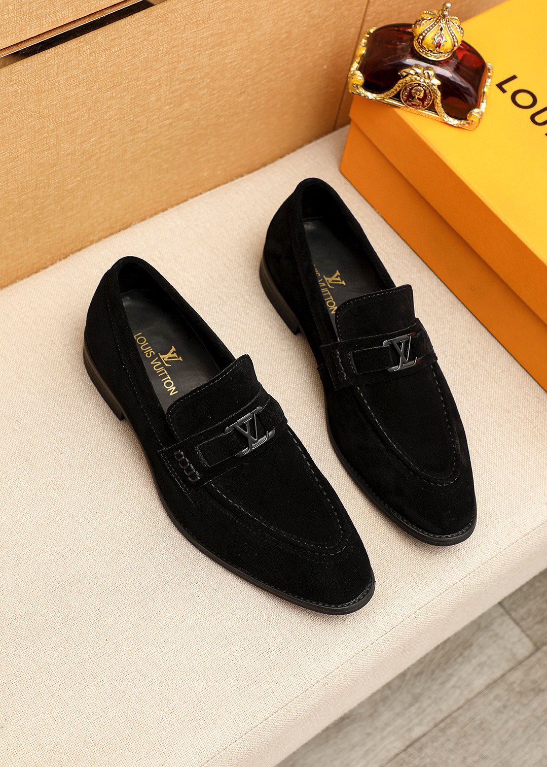 LV men's leather shoes-37