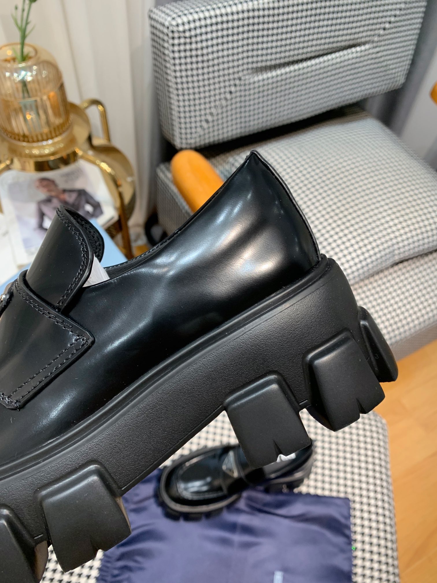 Prada women's leather shoes-36