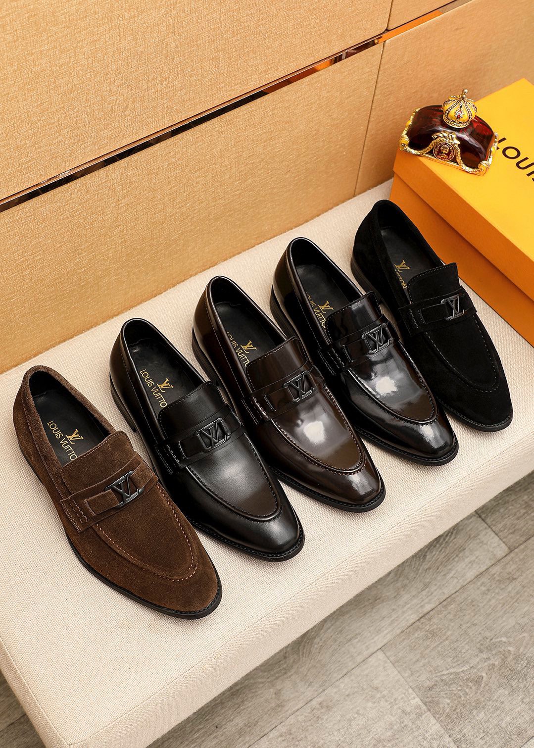 LV men's leather shoes-36