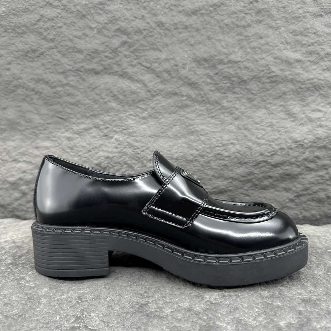 Prada men's leather shoes-69