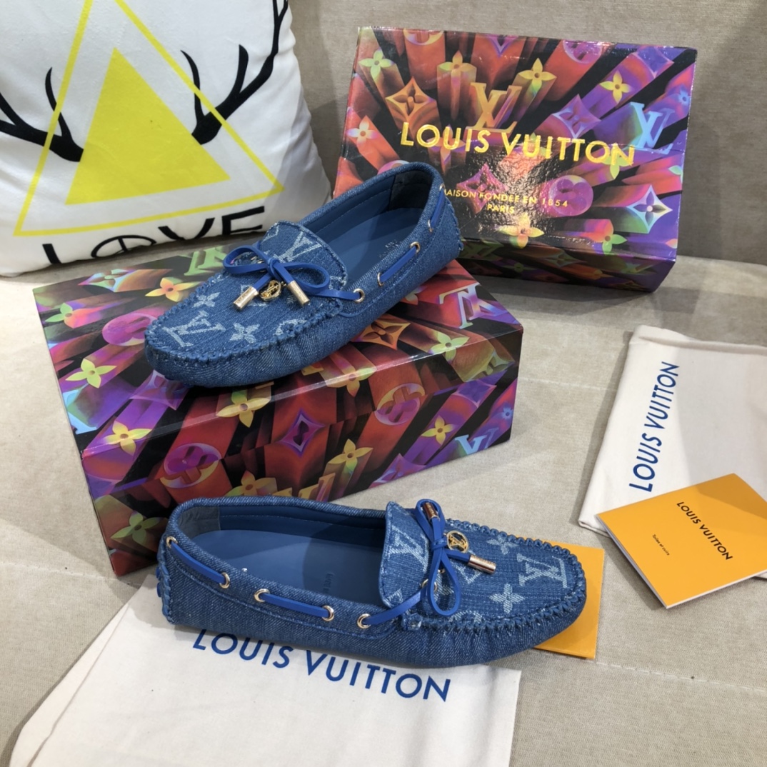 LV women's leather shoes-52