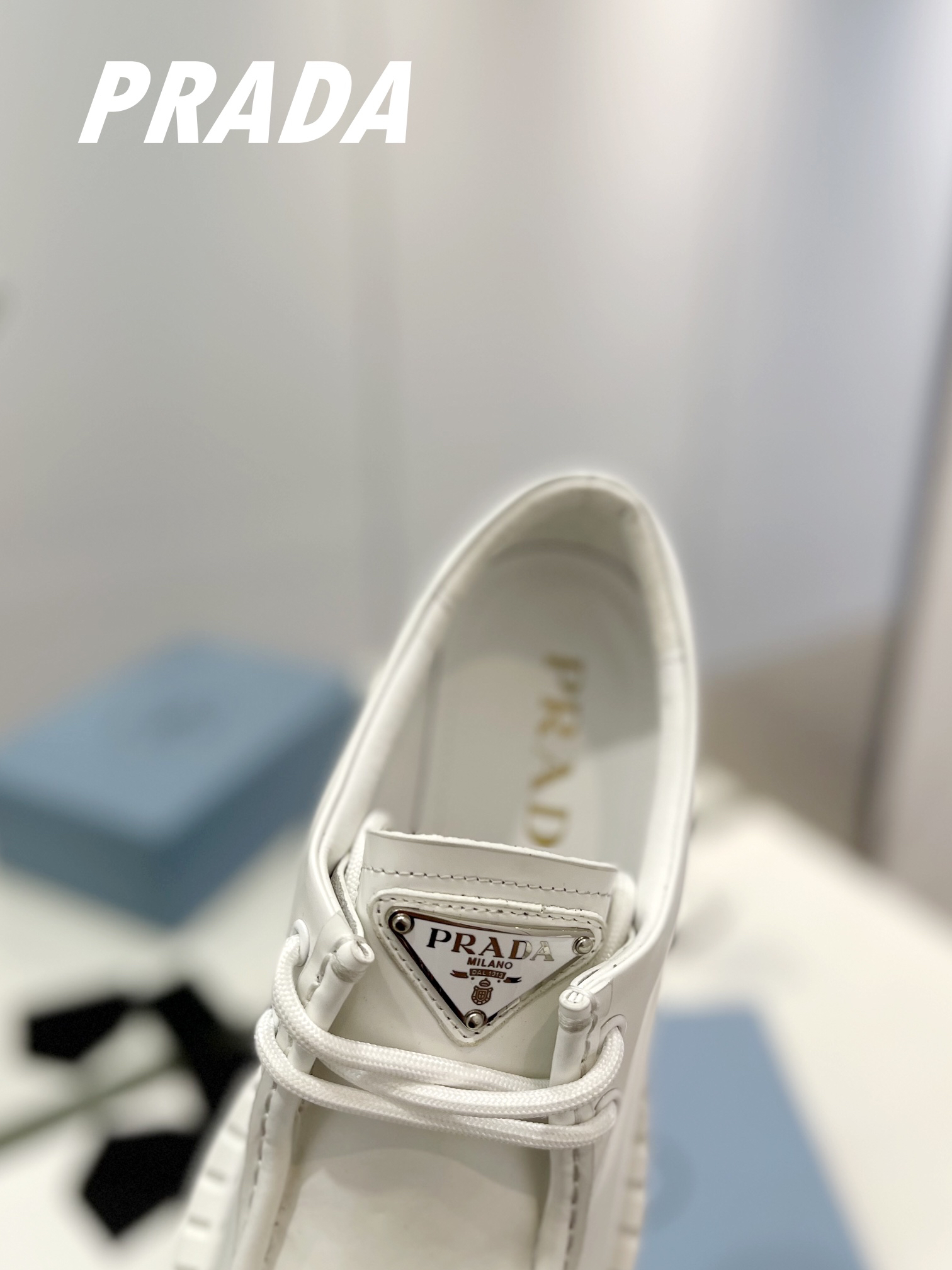 Prada women's leather shoes-3