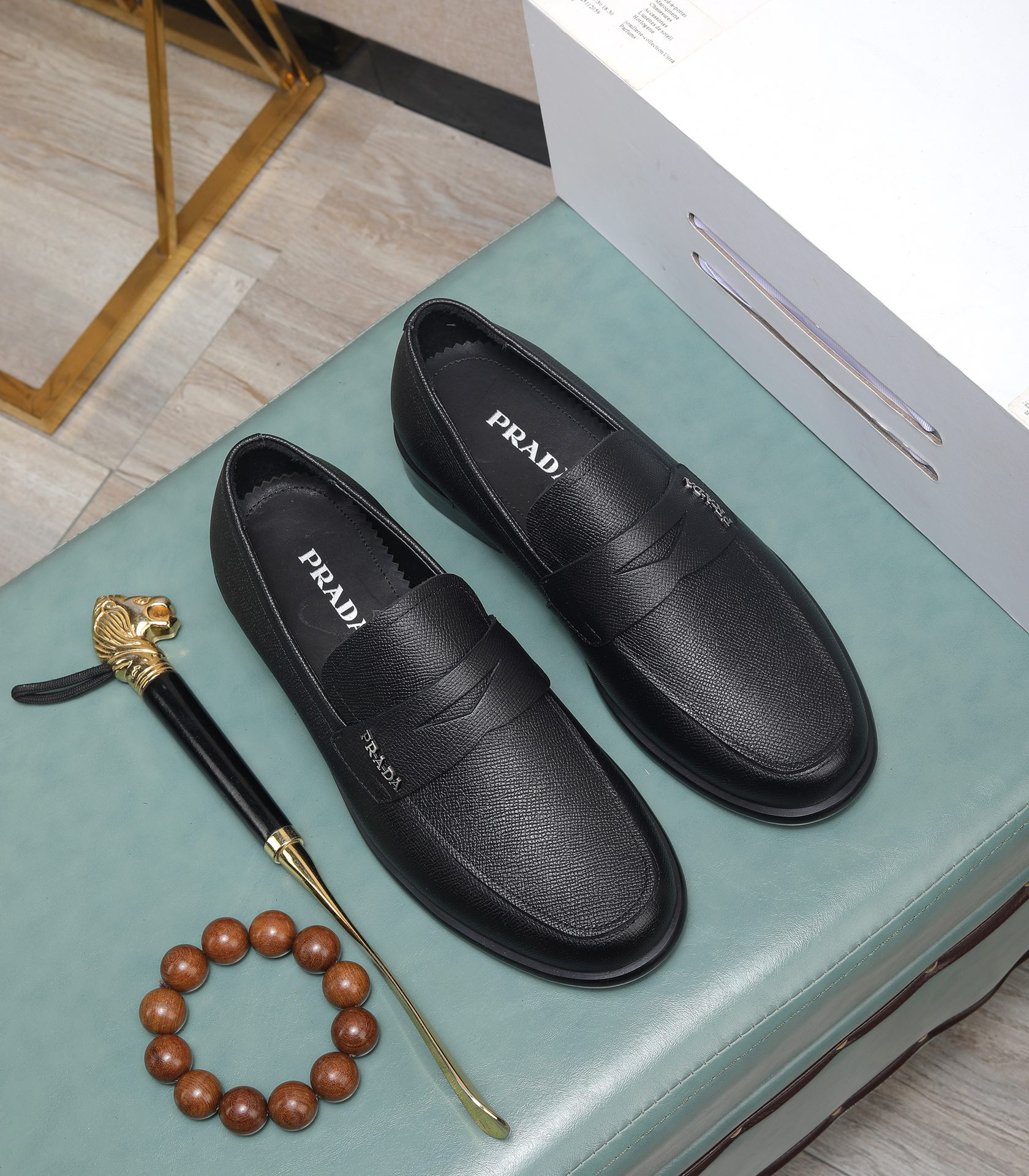 Prada men's leather shoes-29