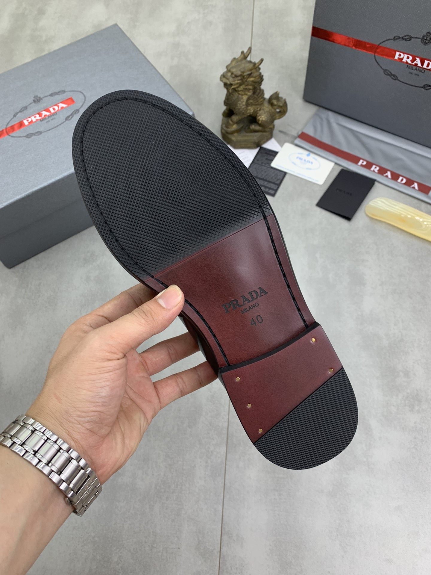 Prada men's leather shoes-18