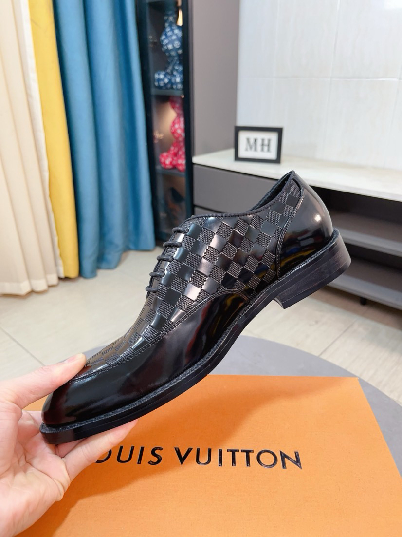 LV men's leather shoes-41