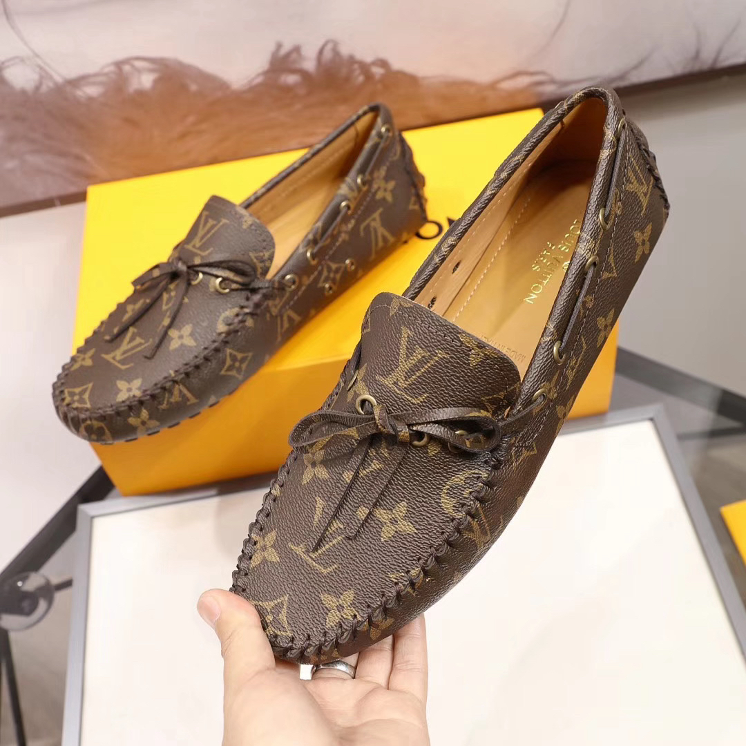 LV women's leather shoes-32