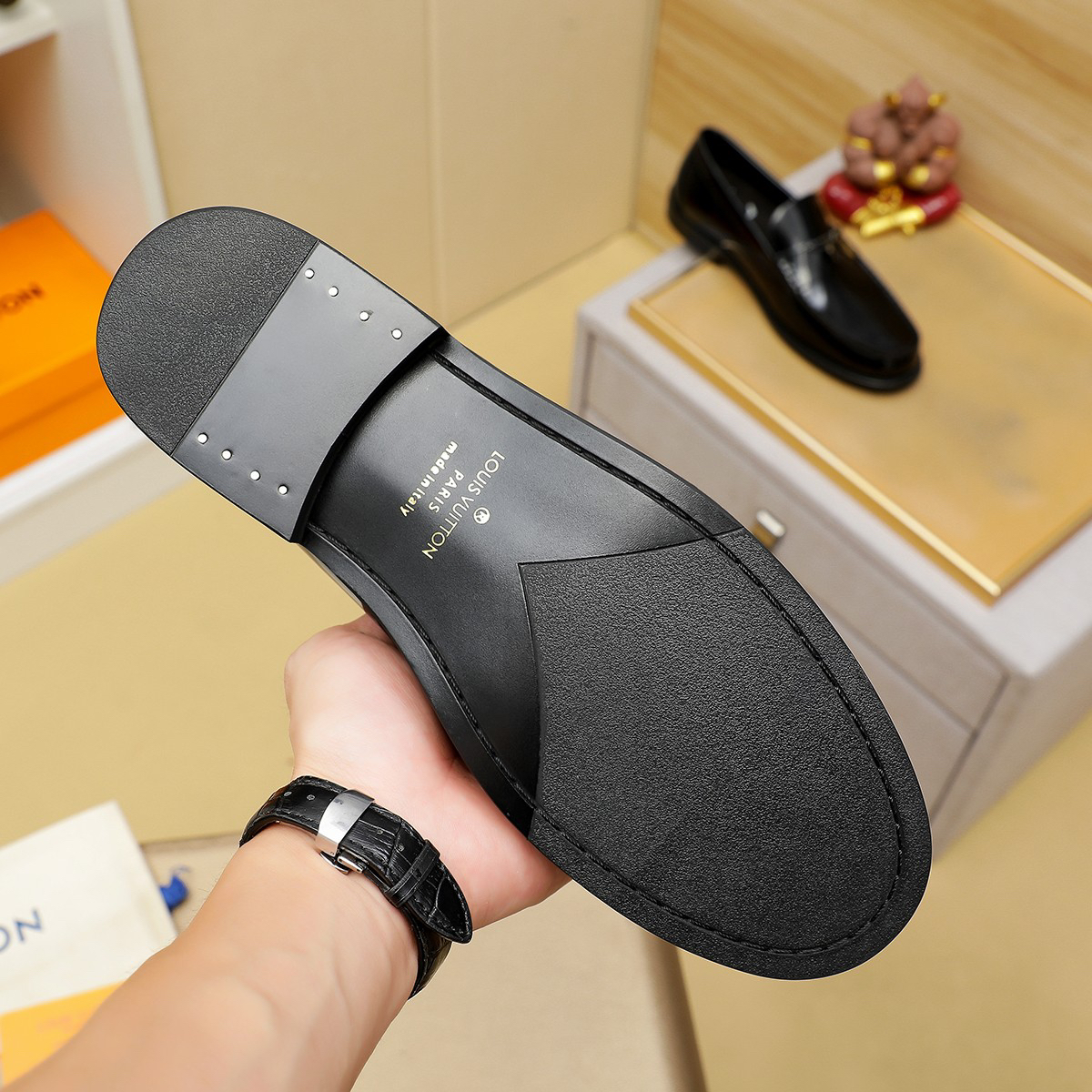 LV men's leather shoes-69