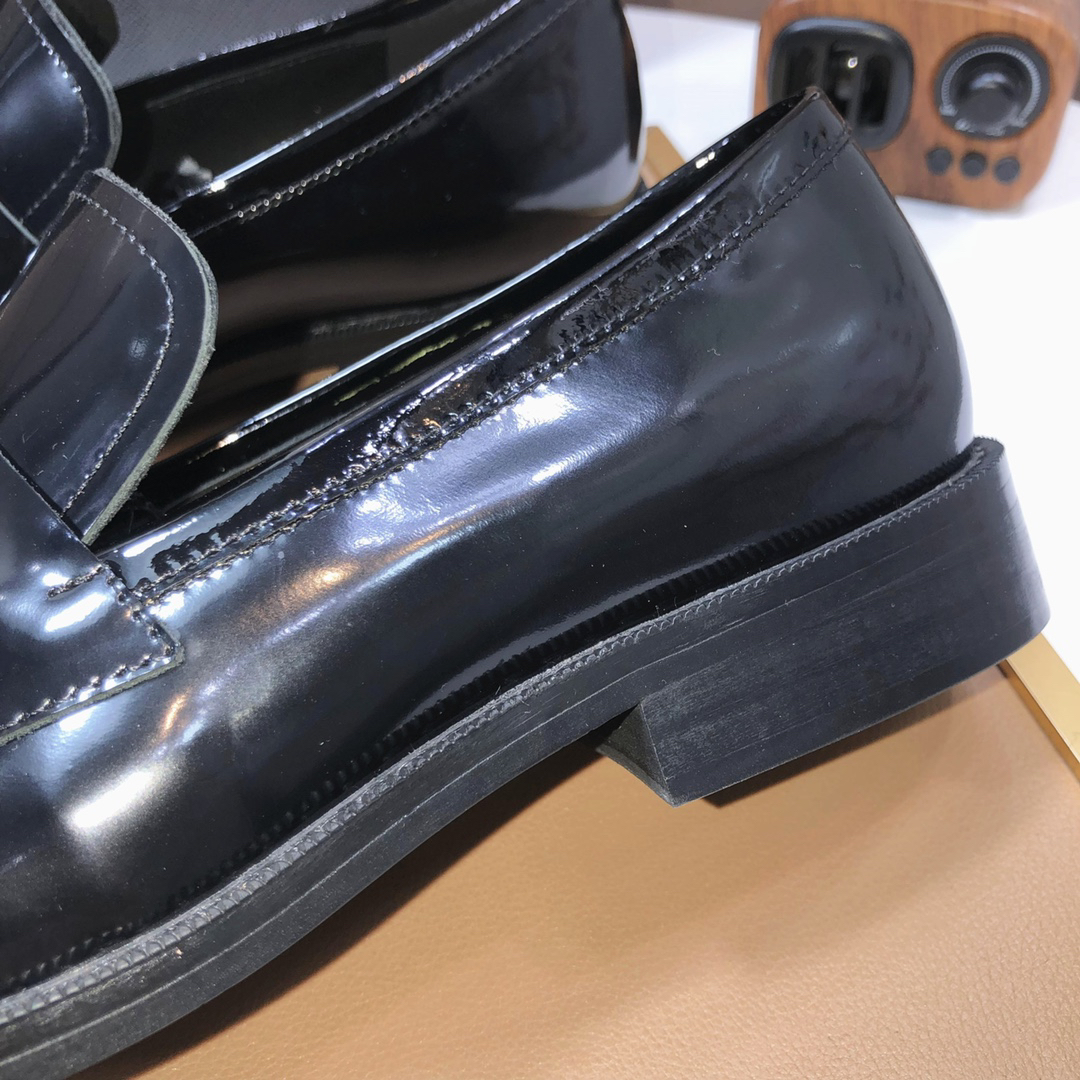Prada men's leather shoes-36