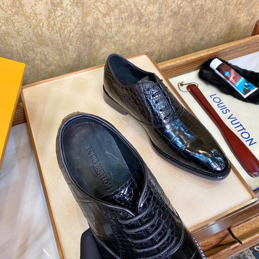 LV men's leather shoes-1