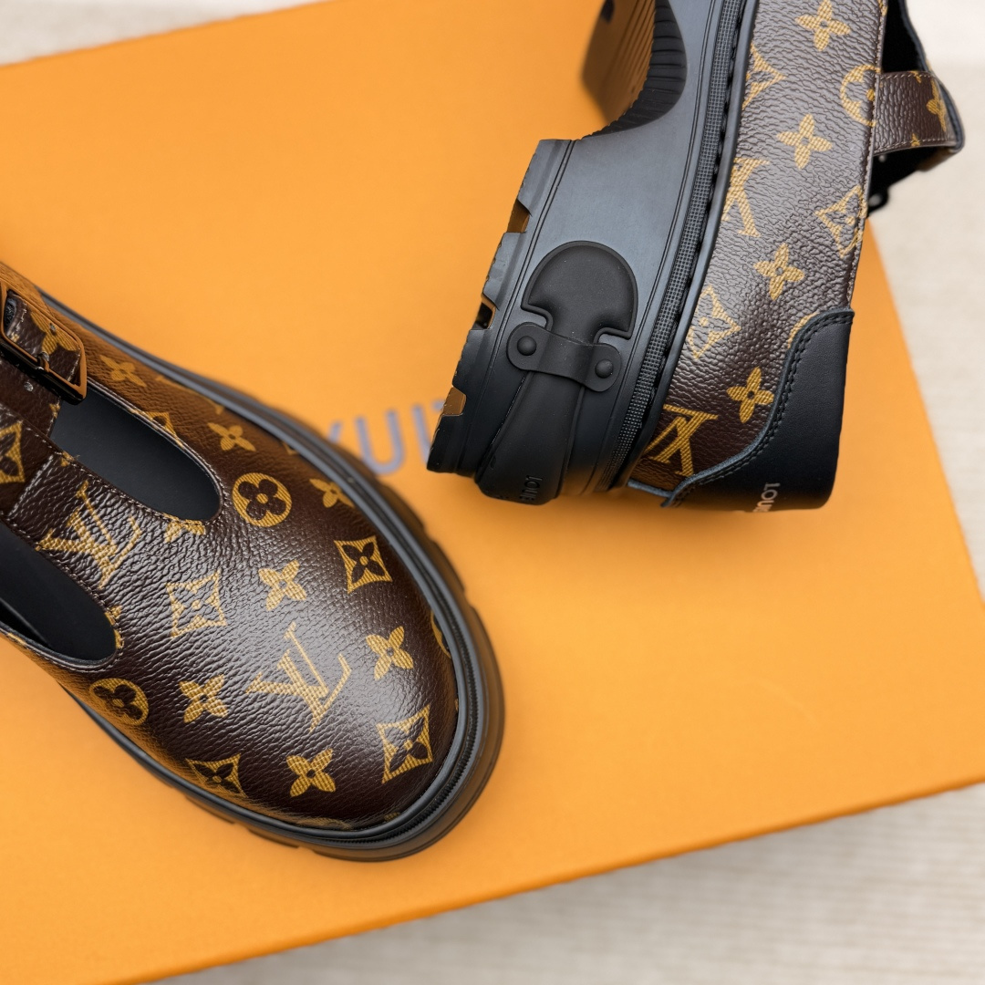 LV women's leather shoes-10