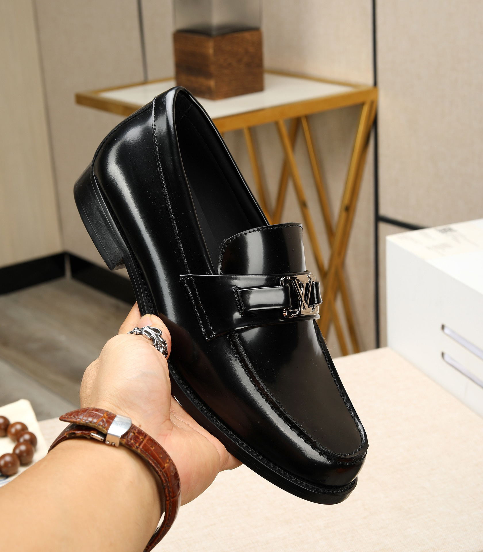 LV men's leather shoes-50