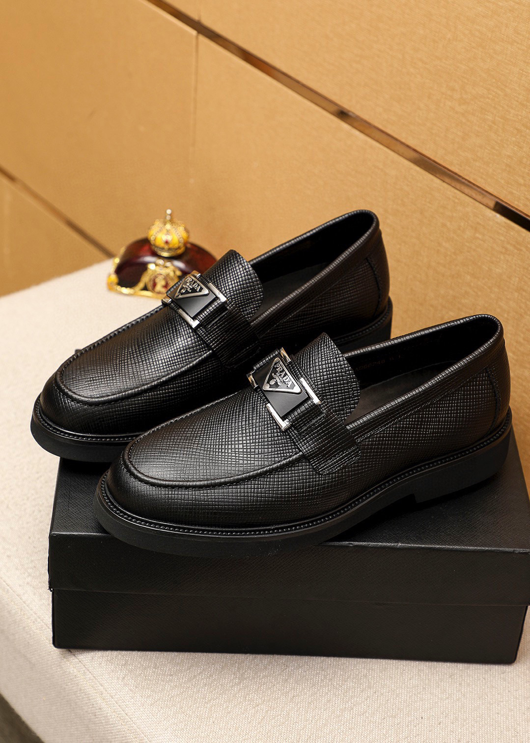 Prada men's leather shoes-33
