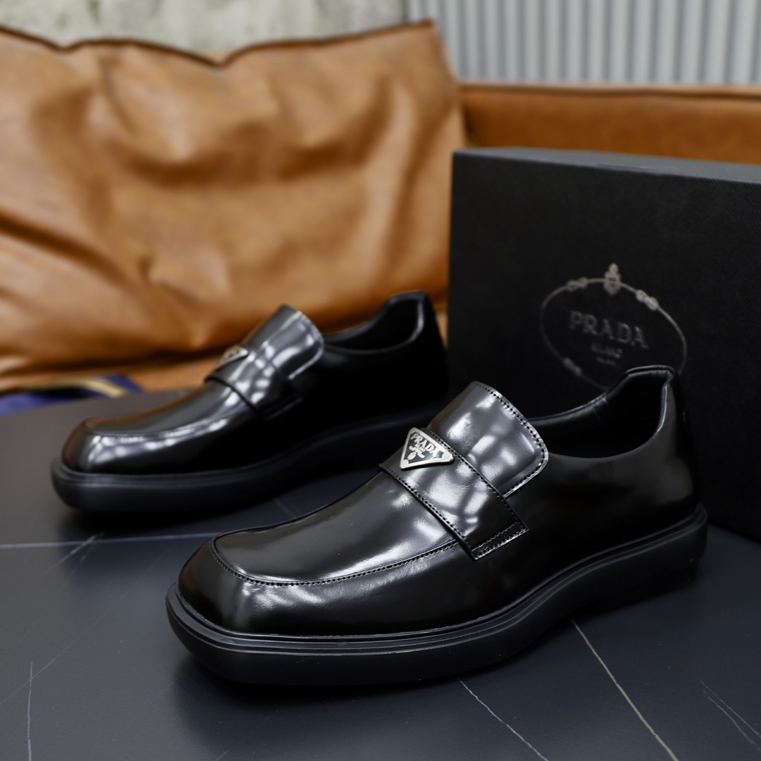 Prada men's leather shoes-32
