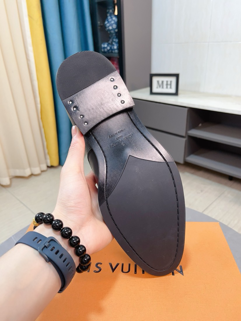 LV men's leather shoes-40