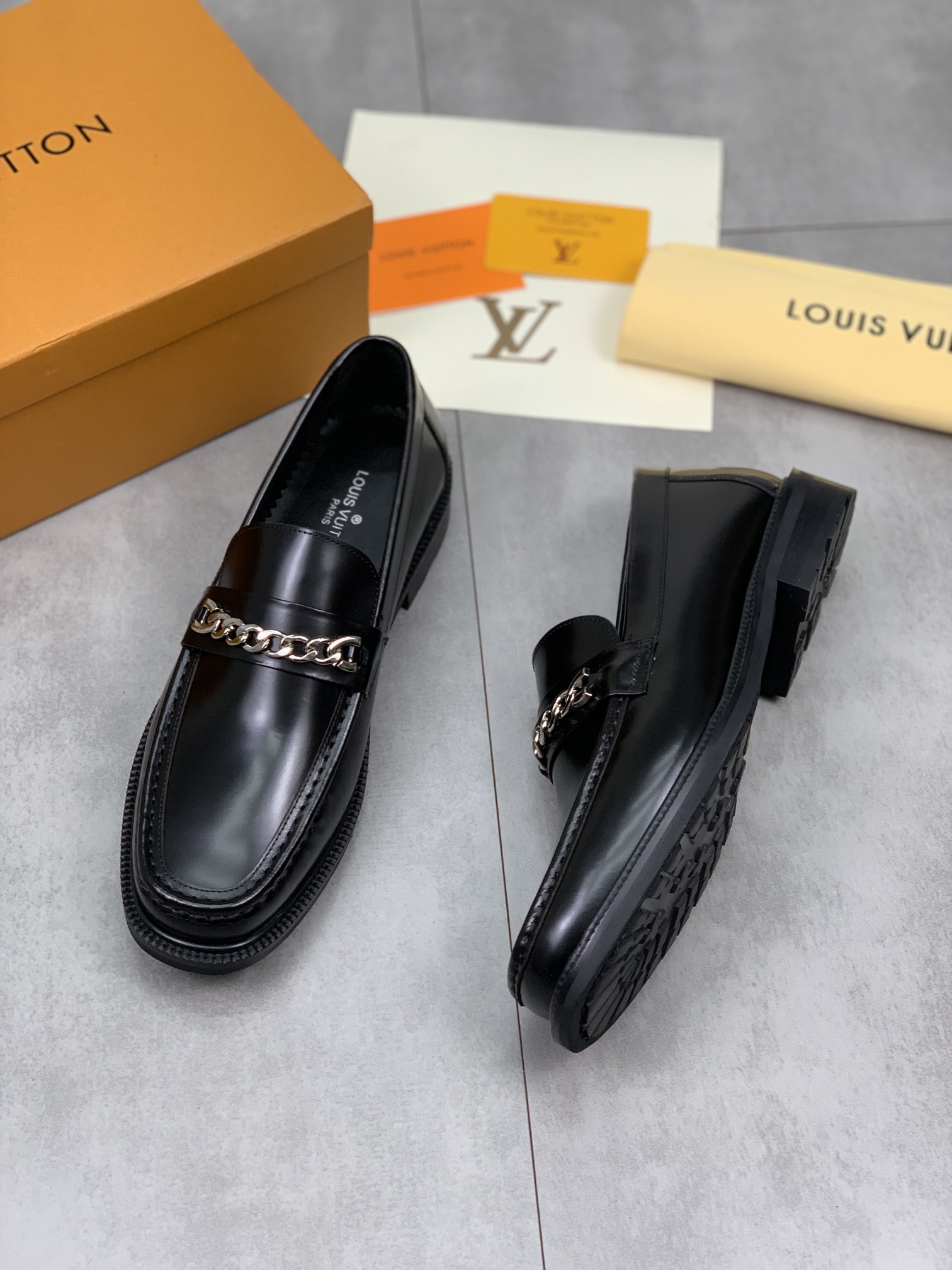 LV men's leather shoes-59