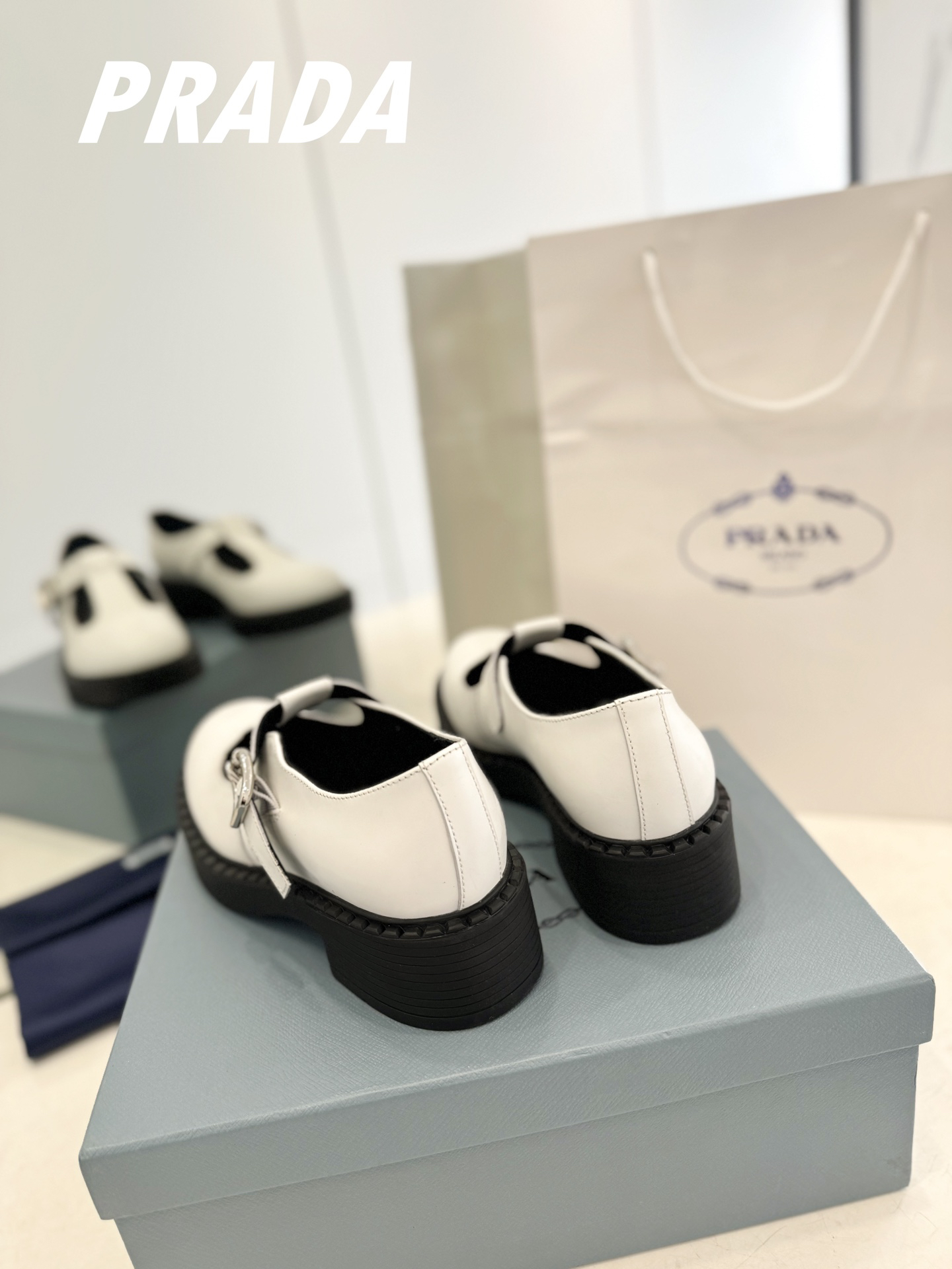 Prada women's leather shoes-5