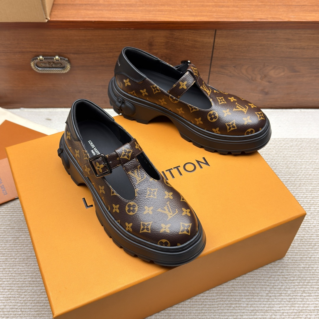 LV women's leather shoes-10