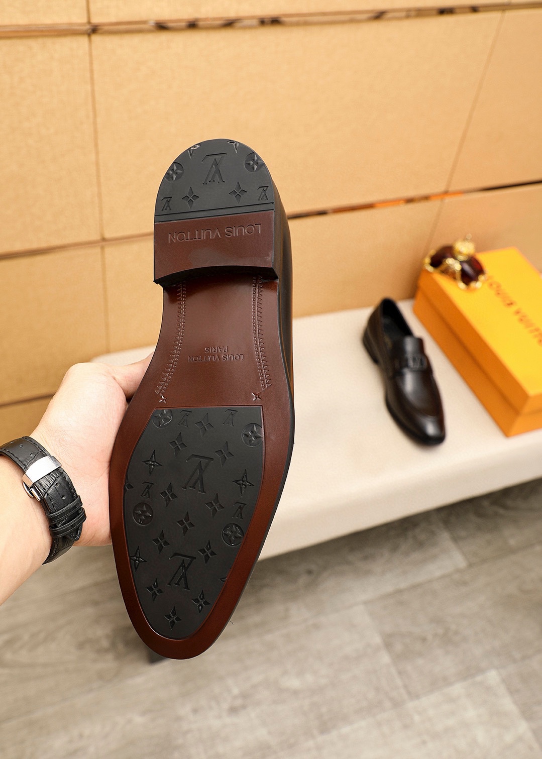 LV men's leather shoes-38