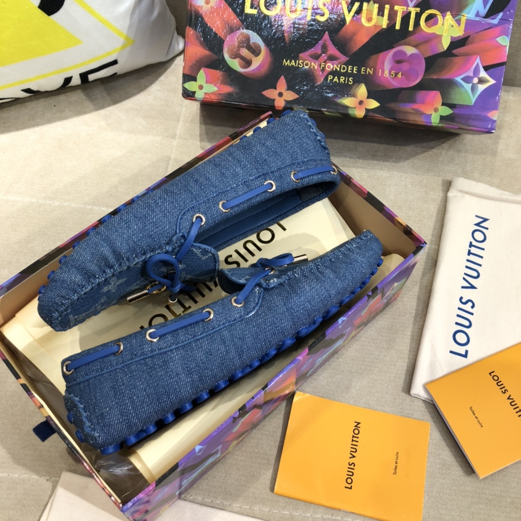 LV women's leather shoes-52