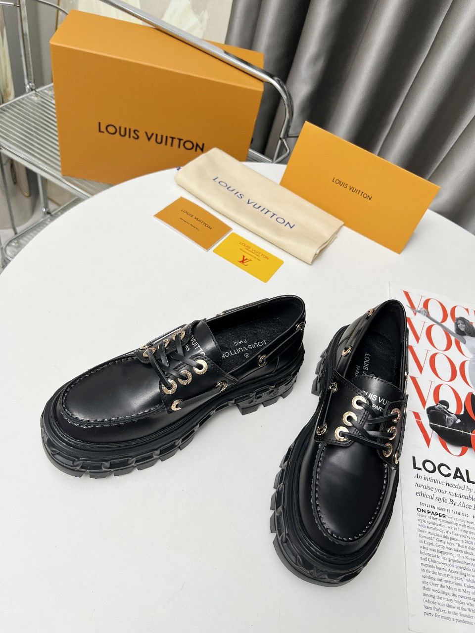 LV women's leather shoes-21