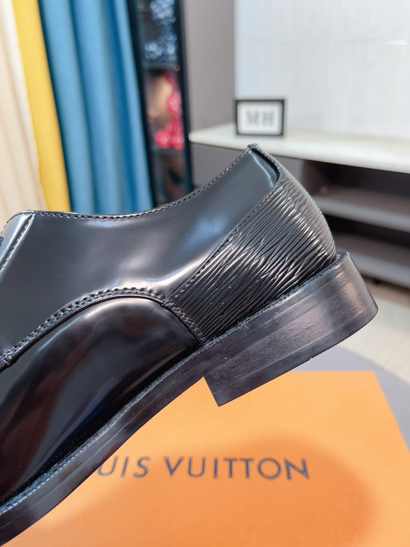 LV men's leather shoes-42
