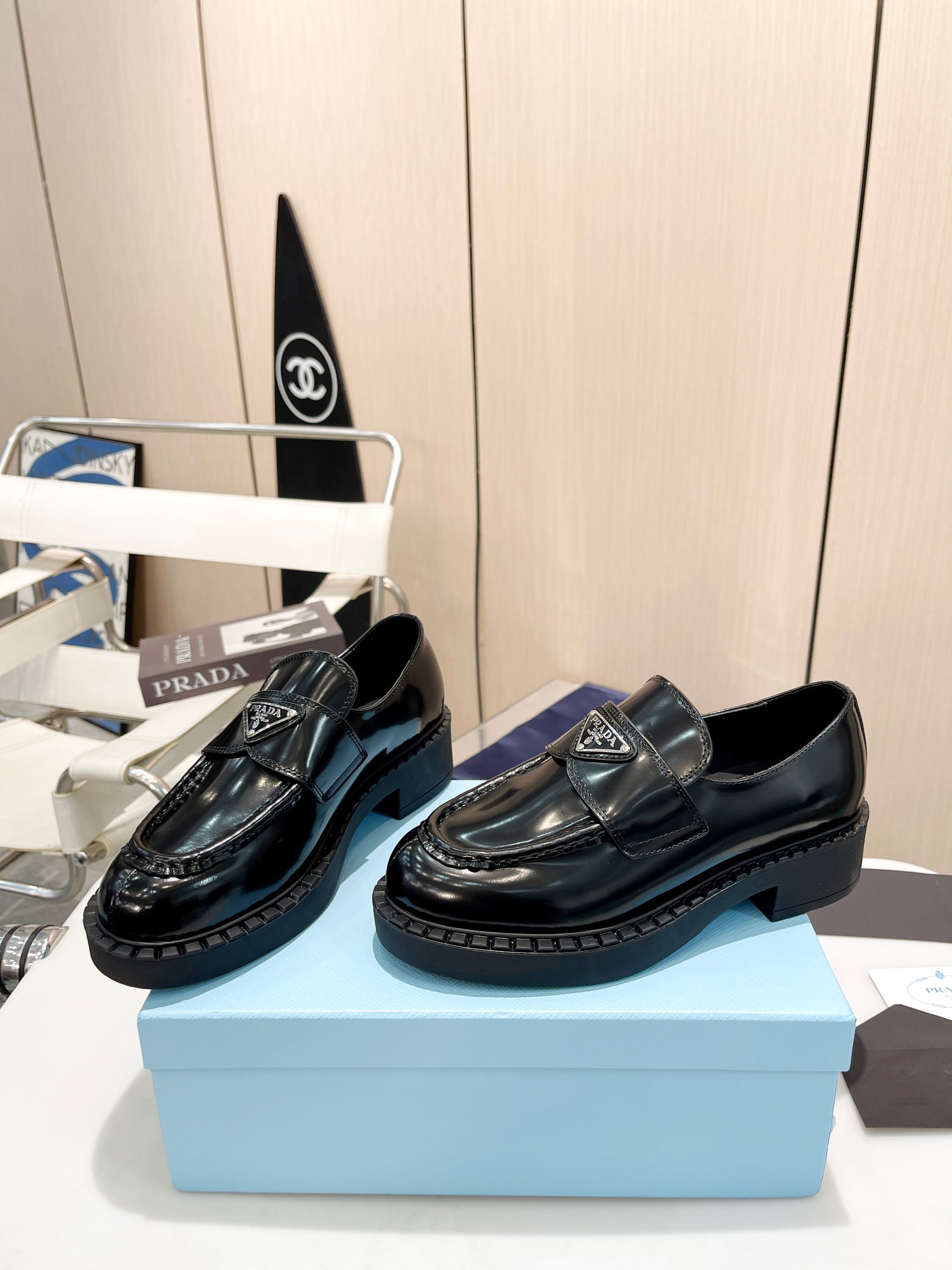 Prada women's leather shoes-9