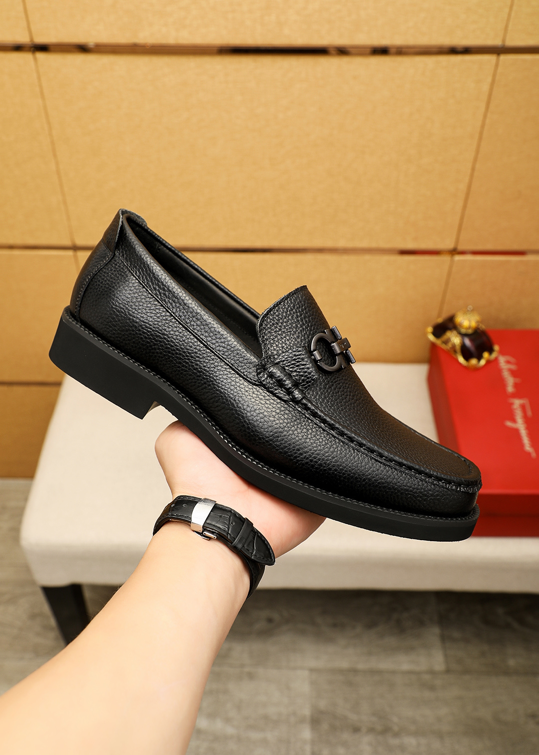 LV men's leather shoes-65