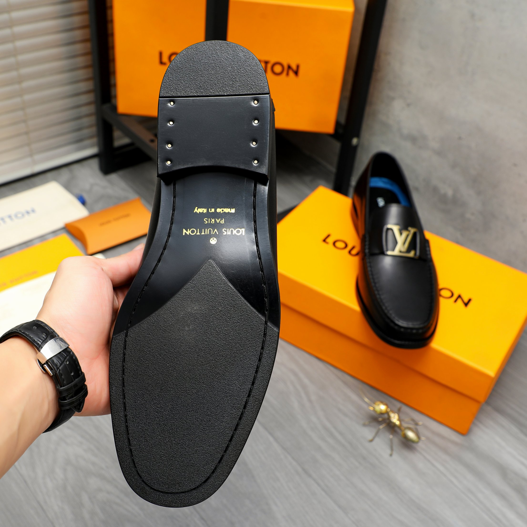 LV women's leather shoes-40