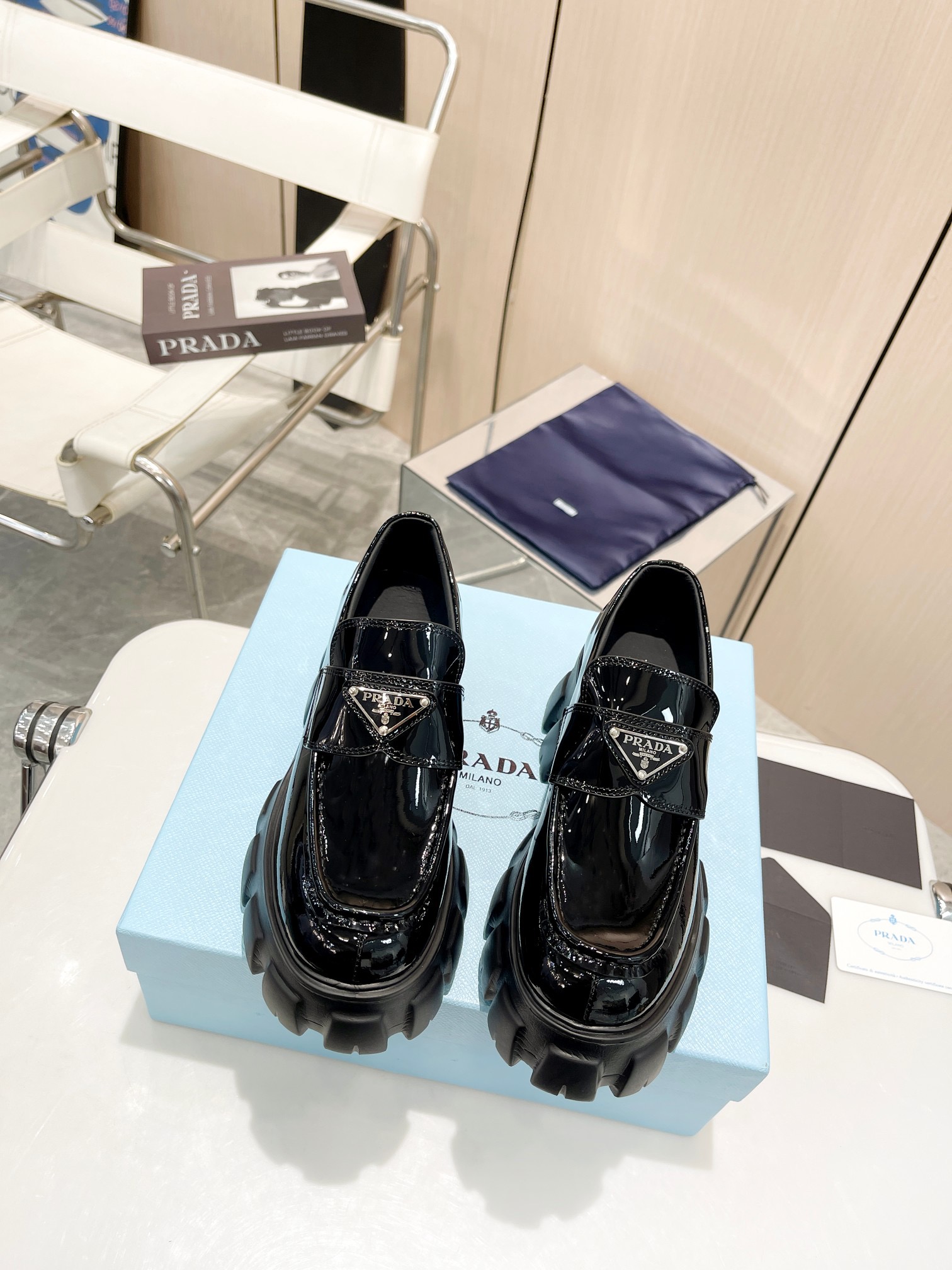 Prada women's leather shoes-8