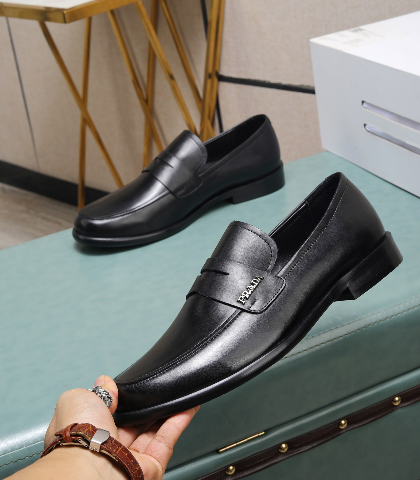 Prada men's leather shoes-27