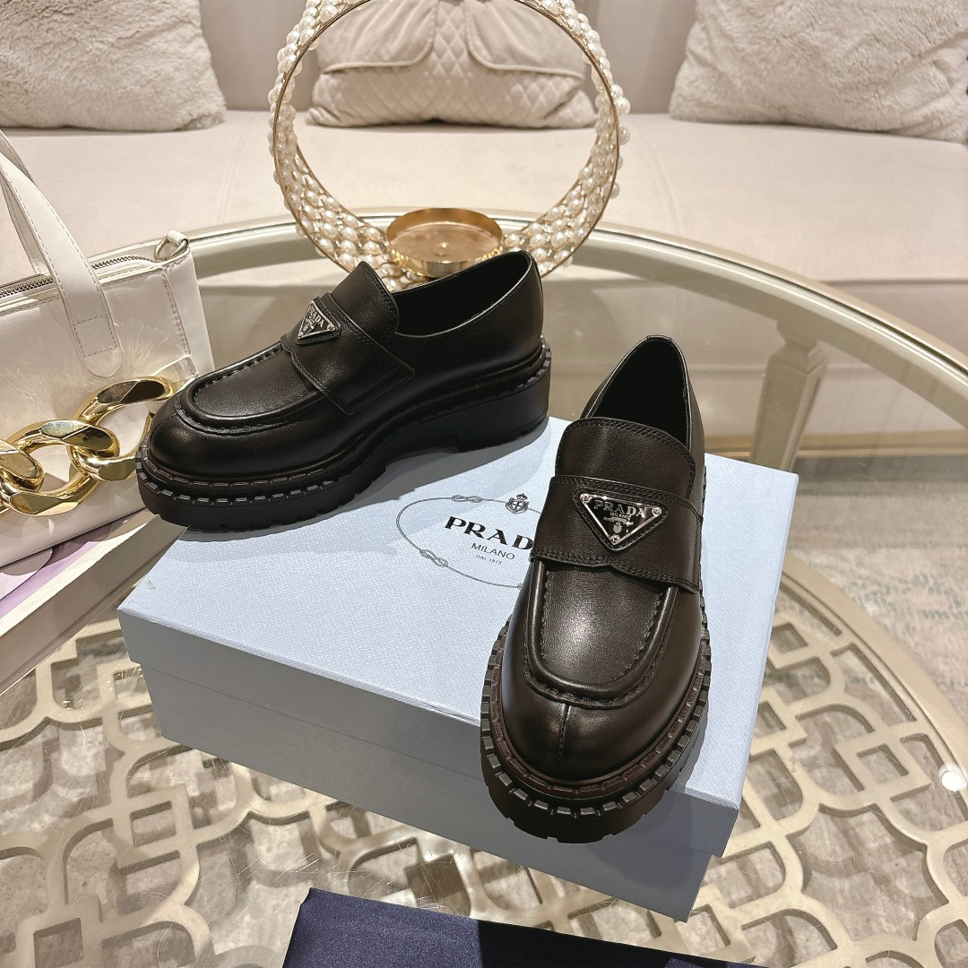 Prada women's leather shoes-23