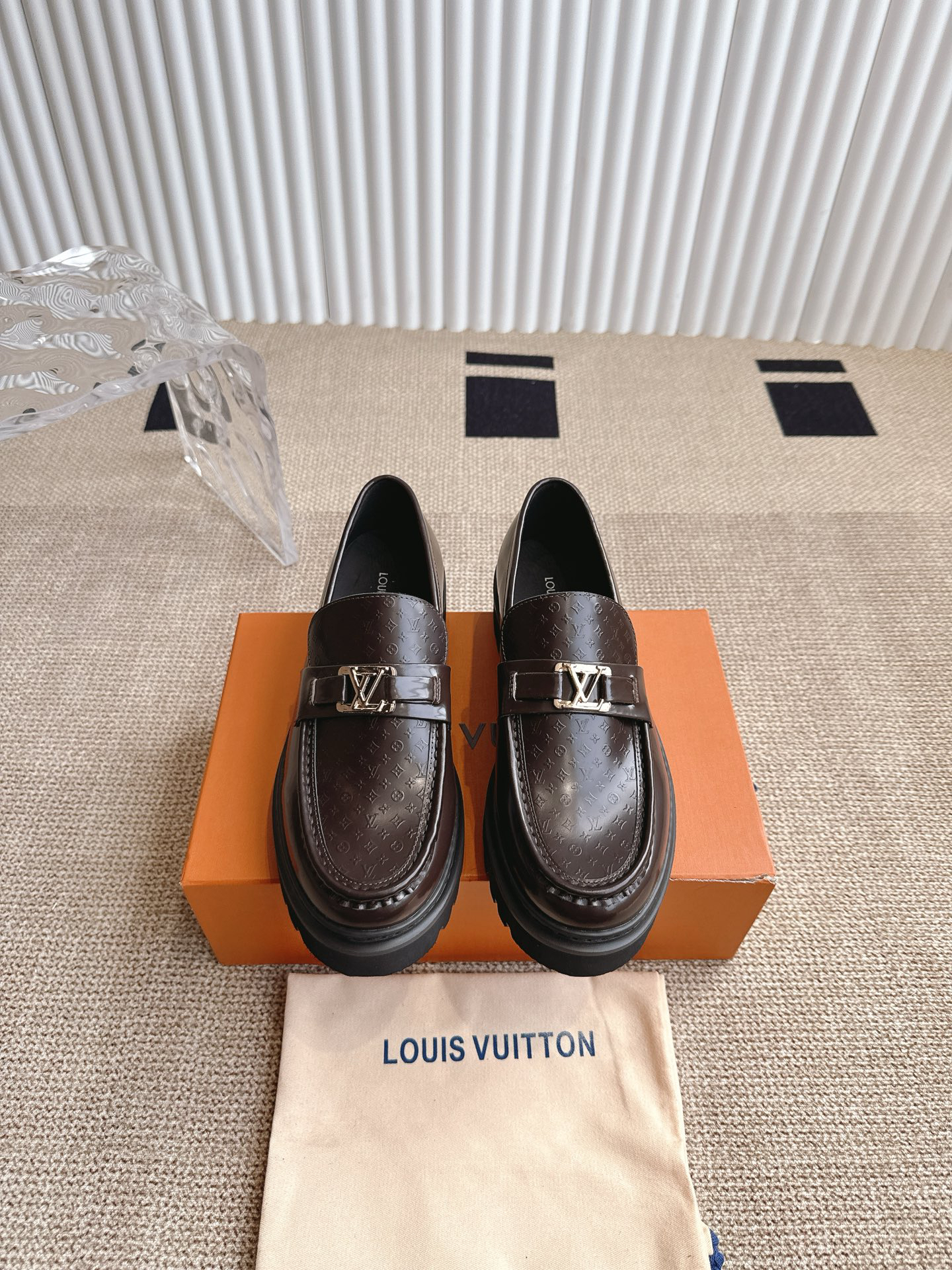 LV women's leather shoes-1
