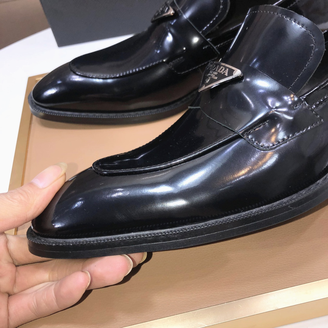 Prada men's leather shoes-36