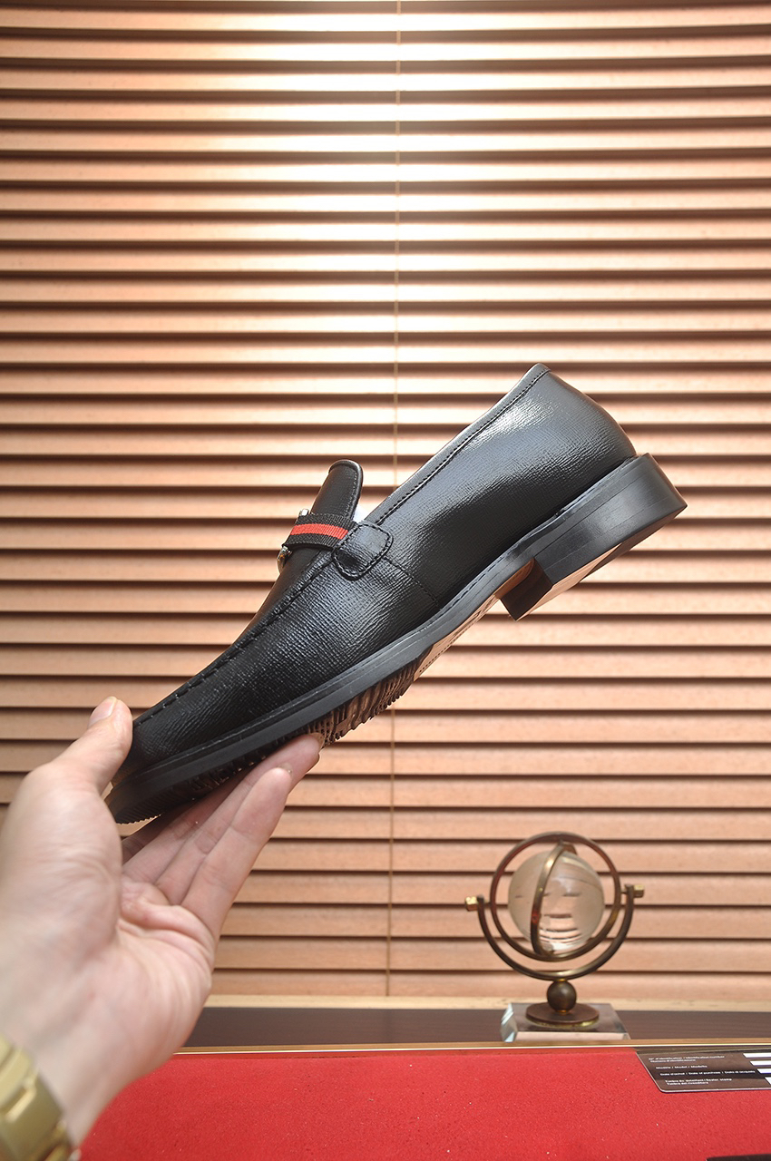 LV men's leather shoes-75