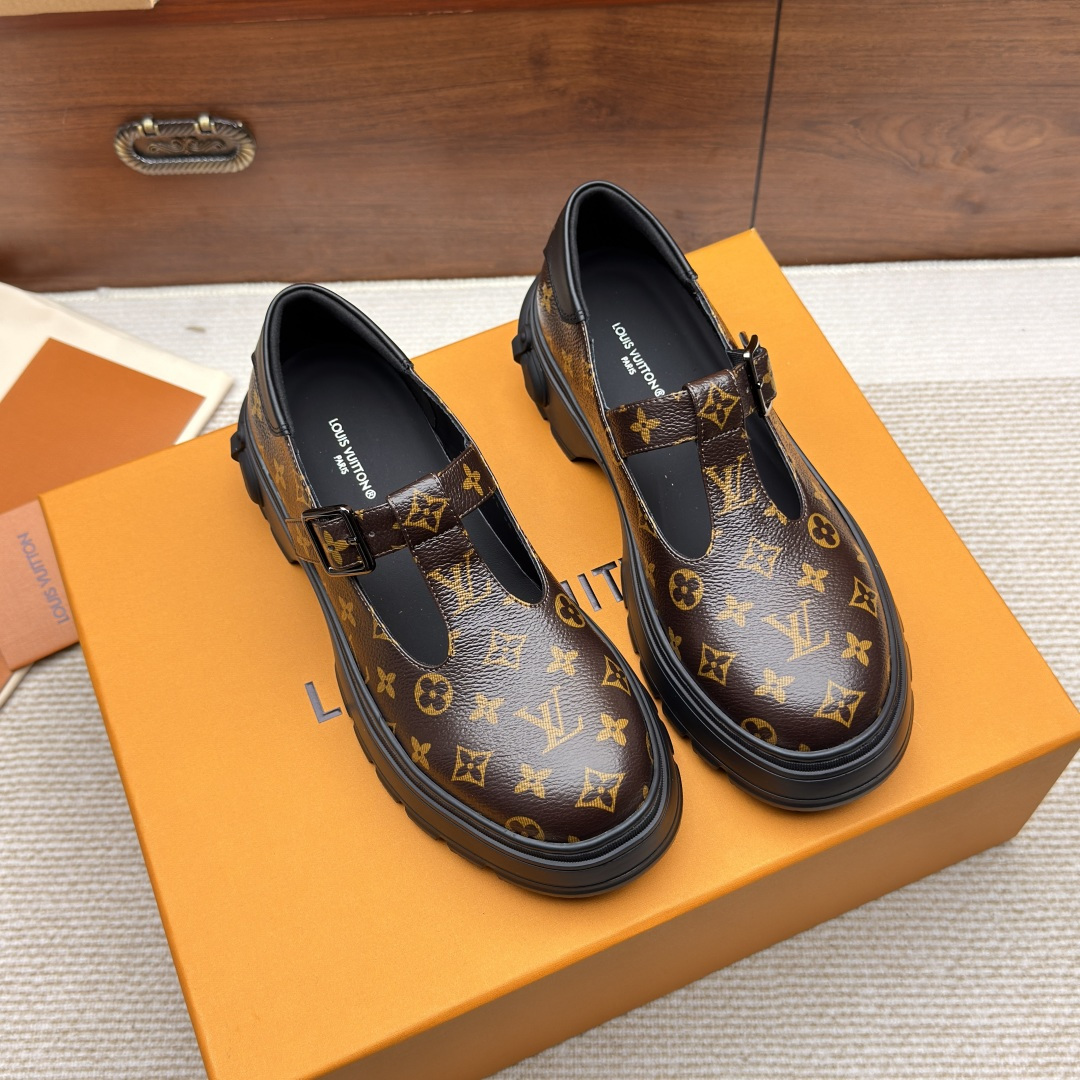 LV women's leather shoes-10