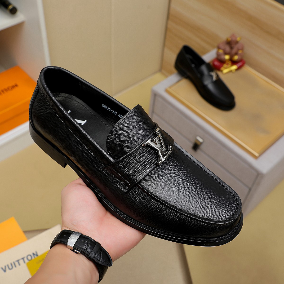 LV men's leather shoes-70