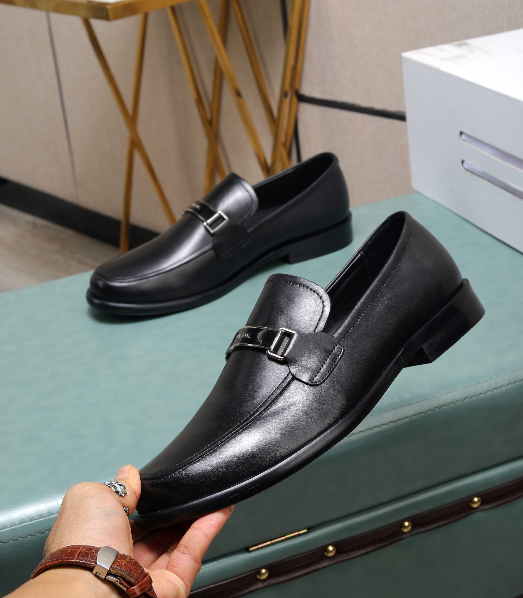 Prada men's leather shoes-30