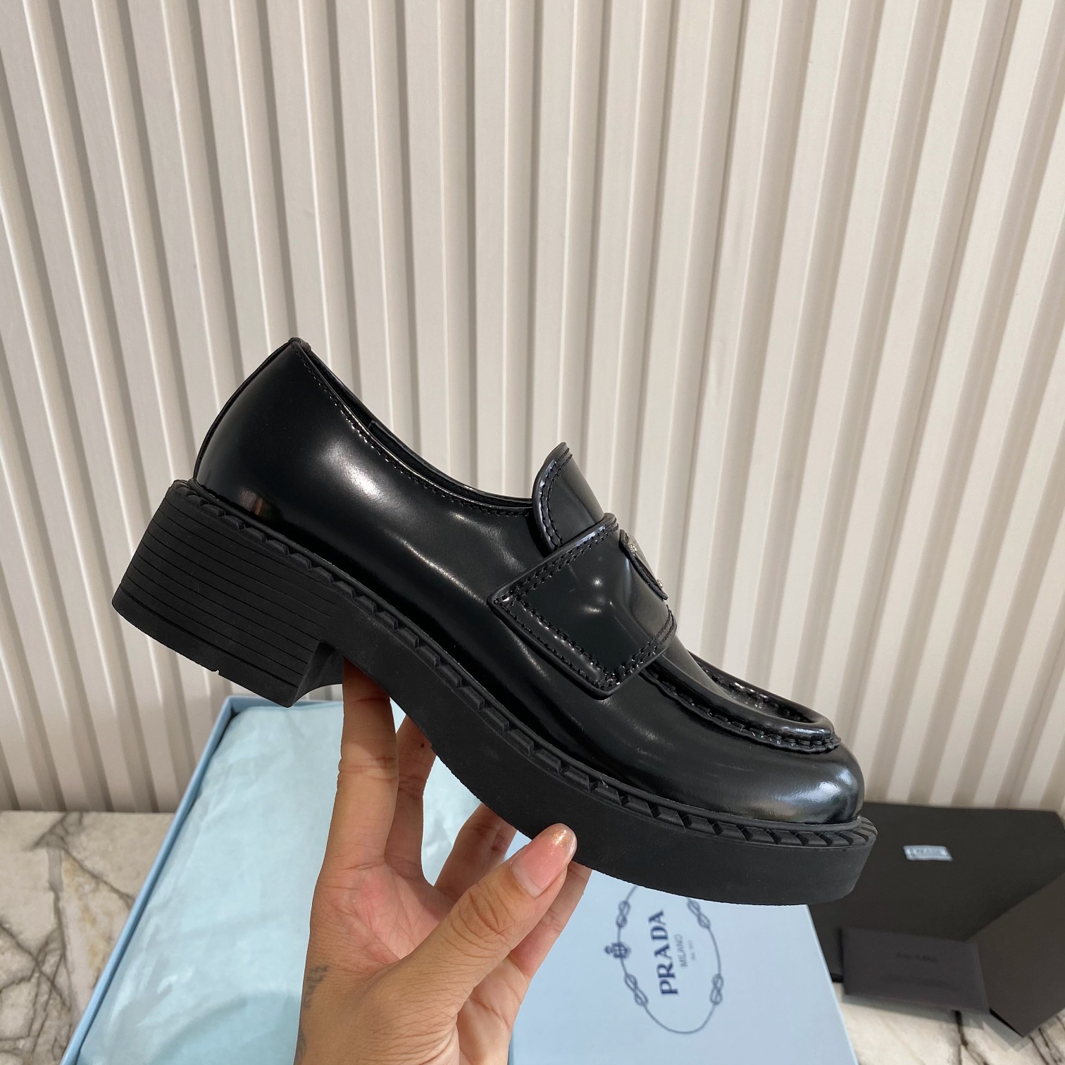 Prada men's leather shoes-9